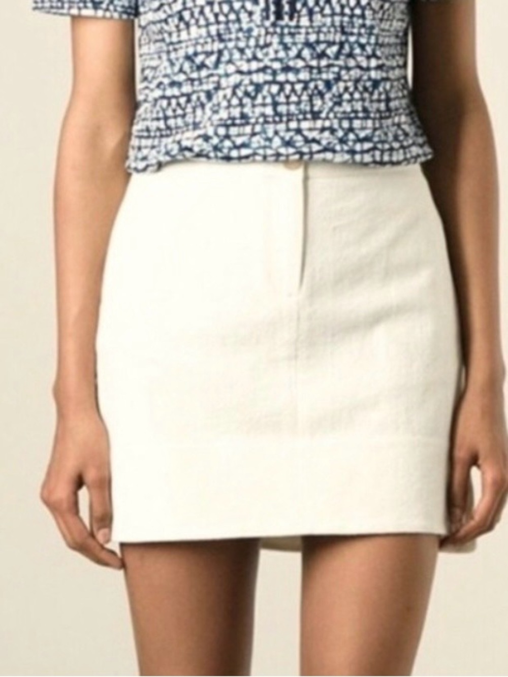 Tory Burch Cream Textured Mini Skirt – Size 6